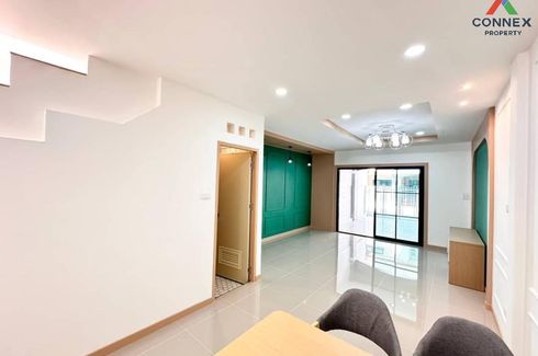 3 Bedroom Townhouse for sale in Bang Rak Phatthana, Nonthaburi