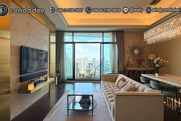 3 Bedroom Condo for sale in The Diplomat 39, Khlong Tan Nuea, Bangkok near BTS Phrom Phong