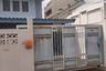 3 Bedroom House for sale in Huai Khwang, Bangkok