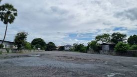 Land for sale in Bang Bamru, Bangkok near MRT Bang Yi Khan