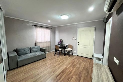 1 Bedroom Condo for sale in Lumpini Place Narathiwas 24, Chong Nonsi, Bangkok near BTS Saphan Taksin