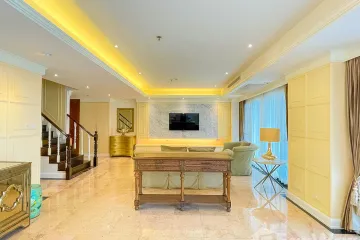 3 Bedroom Condo for rent in Le Raffine Sukhumvit 24, Khlong Tan, Bangkok near BTS Phrom Phong