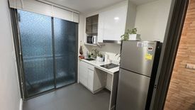 1 Bedroom Condo for sale in Sam Sen Nai, Bangkok