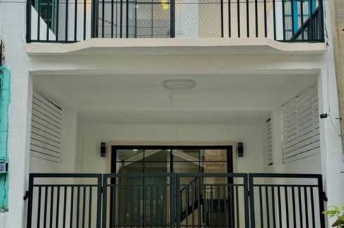 2 Bedroom Townhouse for sale in Mu Ban Bua Thong 4, Phimon Rat, Nonthaburi