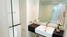 2 Bedroom Condo for sale in Ideo Blucove Sathorn, Khlong Ton Sai, Bangkok near BTS Wongwian Yai