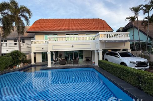 3 Bedroom Villa for rent in Na Kluea, Chonburi