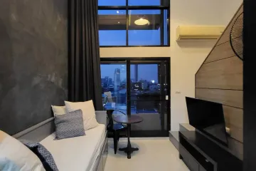 1 Bedroom Condo for sale in L Loft Ratchada 19, Chom Phon, Bangkok near MRT Ratchadaphisek