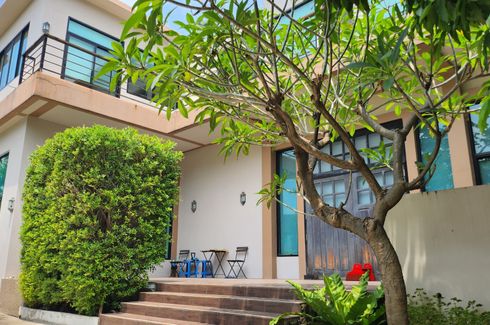 2 Bedroom House for rent in Thanon Nakhon Chai Si, Bangkok