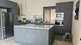 2 Bedroom House for rent in Thanon Nakhon Chai Si, Bangkok