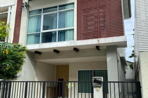 3 Bedroom Townhouse for rent in Chong Nonsi, Bangkok