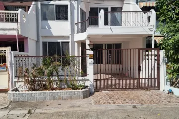 3 Bedroom Townhouse for rent in Saphan Song, Bangkok near MRT Lat Phrao 71