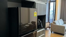 1 Bedroom Condo for sale in Si Phraya, Bangkok near MRT Sam Yan