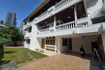 6 Bedroom House for rent in Khlong Toei, Bangkok