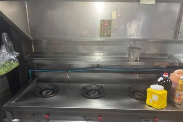 Commercial for rent in Thanon Phaya Thai, Bangkok near Airport Rail Link Ratchaprarop