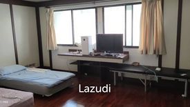 3 Bedroom Condo for sale in Kiarti Thanee City Mansion, Khlong Toei Nuea, Bangkok near BTS Asoke