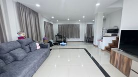 3 Bedroom House for rent in Khlong Thanon, Bangkok