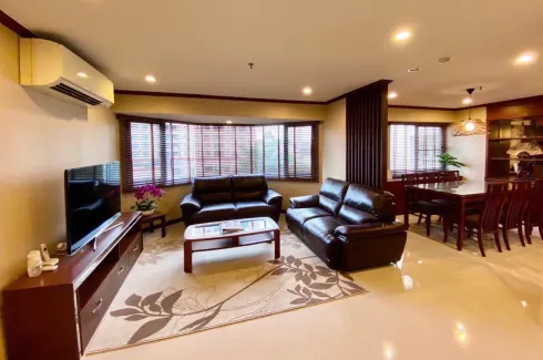 3 Bedroom Condo for sale in Baan Suanpetch, Khlong Tan Nuea, Bangkok near BTS Phrom Phong