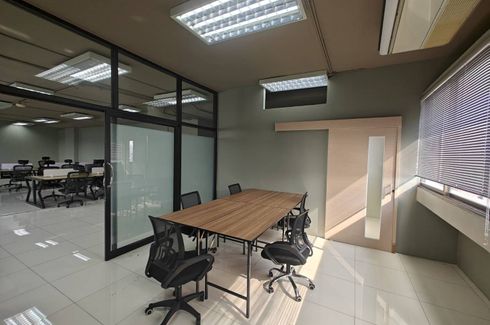 Office for rent in Amornpan 205 Tower 2, Din Daeng, Bangkok near MRT Huai Khwang