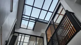 5 Bedroom House for rent in Khlong Tan Nuea, Bangkok