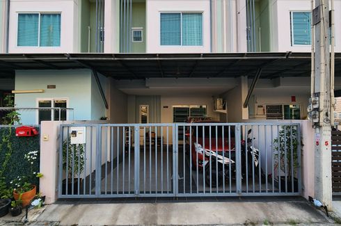 3 Bedroom Townhouse for sale in The Mix Town, Surasak, Chonburi