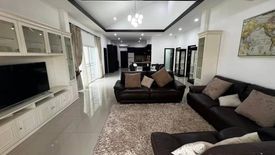 4 Bedroom Villa for sale in Baan Dusit Garden, Huai Yai, Chonburi