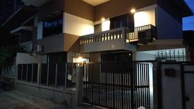 3 Bedroom House for rent in Khlong Tan Nuea, Bangkok