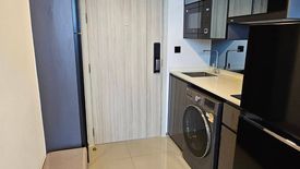 2 Bedroom Condo for rent in Maha Phruettharam, Bangkok near MRT Hua Lamphong