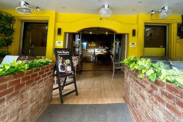 2 Bedroom Commercial for sale in Chang Khlan, Chiang Mai