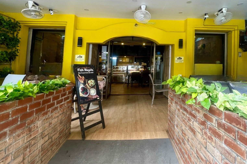 2 Bedroom Commercial for sale in Chang Khlan, Chiang Mai