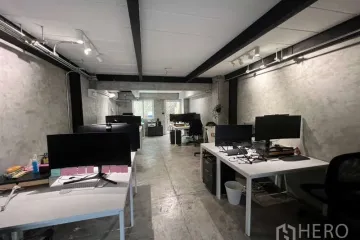 Commercial for sale in Suan Luang, Bangkok