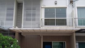 3 Bedroom Townhouse for sale in The Metro Rama 9, Prawet, Bangkok