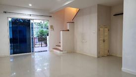 3 Bedroom Townhouse for sale in The Metro Rama 9, Prawet, Bangkok