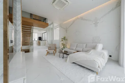 3 Bedroom Townhouse for sale in Phra Khanong Nuea, Bangkok near BTS Phra Khanong