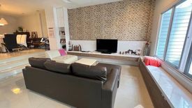 4 Bedroom Townhouse for rent in Chong Nonsi, Bangkok