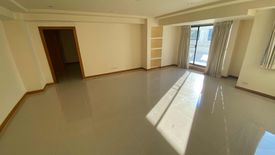 4 Bedroom Condo for rent in Khlong Tan Nuea, Bangkok near BTS Phrom Phong