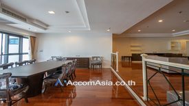 3 Bedroom Apartment for rent in Khlong Tan Nuea, Bangkok