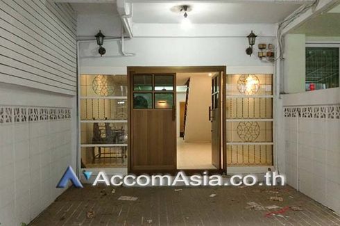 6 Bedroom Townhouse for rent in Chong Nonsi, Bangkok