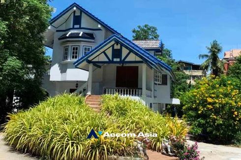 3 Bedroom House for rent in Khlong Ton Sai, Bangkok near BTS Krung Thon Buri