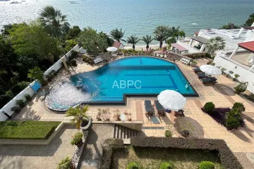 3 Bedroom Condo for sale in Na Kluea, Chonburi