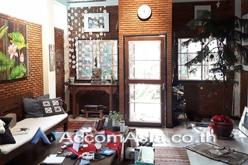 3 Bedroom House for rent in Khlong Tan Nuea, Bangkok