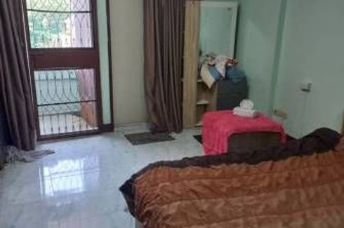 Condo for rent in Ekamai Condo Town, Khlong Tan Nuea, Bangkok near BTS Thong Lo