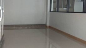 1 Bedroom Commercial for rent in Chan Kasem, Bangkok near MRT Chankasem