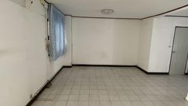 3 Bedroom Commercial for rent in Phra Khanong Nuea, Bangkok