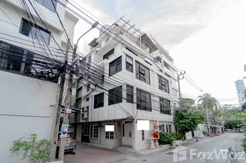 Commercial for rent in Silom, Bangkok near BTS Chong Nonsi