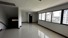 5 Bedroom Commercial for rent in Bang Lamphu Lang, Bangkok near BTS Krung Thon Buri