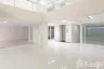 5 Bedroom Commercial for rent in Suriyawong, Bangkok near BTS Chong Nonsi