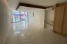 Commercial for rent in Khlong Tan Nuea, Bangkok