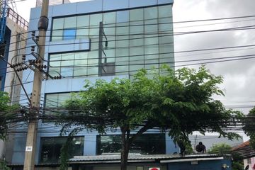 3 Bedroom Commercial for rent in Dao Khanong, Bangkok