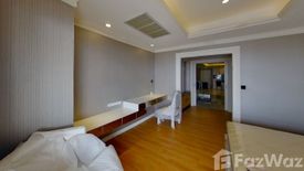 1 Bedroom Condo for rent in Sathorn House, Silom, Bangkok near BTS Surasak