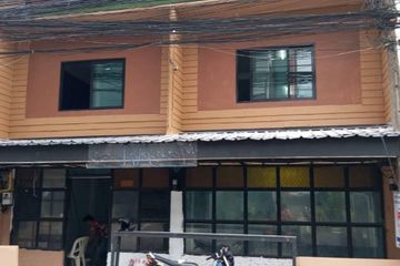 3 Bedroom Commercial for rent in Din Daeng, Bangkok near MRT Huai Khwang